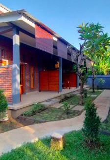Anturan Maison | Tunjung guest house lovina beach