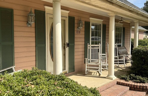 Saltillo Maison | Tupelo house near mall
