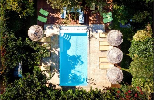 Nea Makri Maison | Turdus Merula Retreat