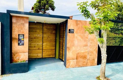 Carianos Maison | TuRiStAnDo eM fLoRiPa - Espaço PRIVATIVO até 6 pessoas