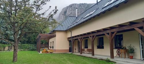 Zadiel Maison | Turistická Ubytovňa Zádiel - Turistaszálló Szádelő
