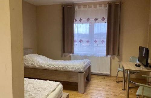 Holisa Maison | Turistická ubytovňa Zlatka