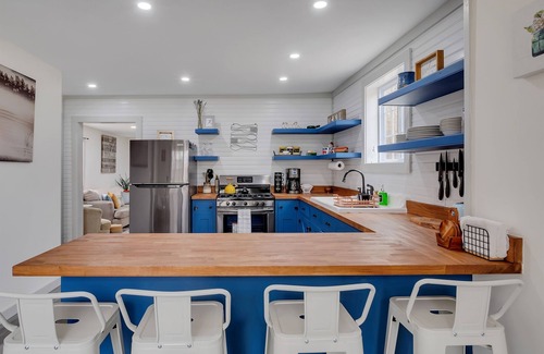 Hartwick Maison | Turkey Hill Retreat-House PLUS 2 Airstreams!