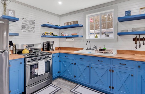Hartwick Maison | Turkey Hill Retreat-House PLUS 2 Airstreams!