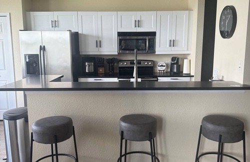 Braden River Copropriété | Turn-key 2-bedroom condo in gated community on golf course, 30 min to beach