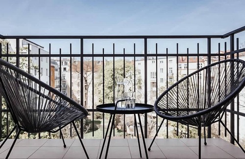 Zizkov Appartement | TurnKey |King George Studio III