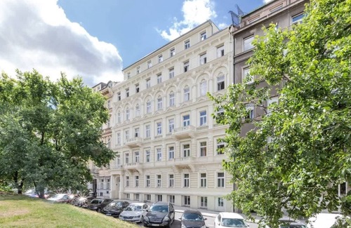 Prague 2 Appartement | TurnKey | W Studio I by Wenceslas square