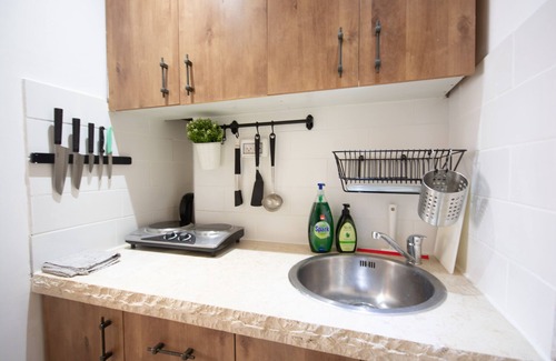 Herzliya Appartement | Turquoise Charm 1BR Apartment in Herzliya Center