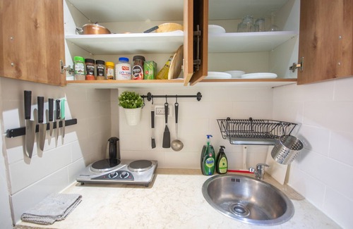 Herzliya Appartement | Turquoise Charm 1BR Apartment in Herzliya Center