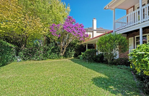 Turramurra Maison | Turramurra Spacious 6Br House close to Train/Parks