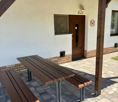 Enying Appartement | Turul Apartmanok Enying-Balatonbozsok