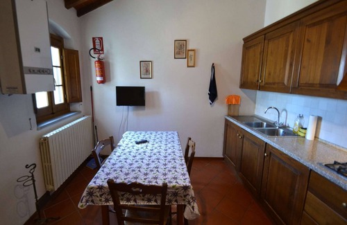 Quarrata Autre | Charmante ferme à San Baronto avec piscine