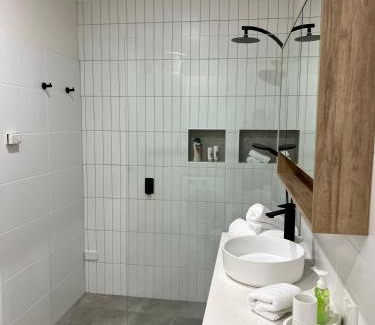 Myrtleford Appartement | Tuscan Villa in Myrtleford