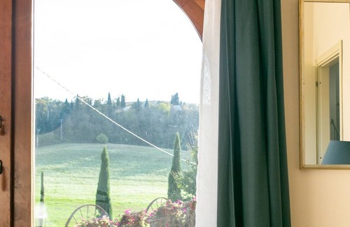 Simignano Maison | Tuscan Villa: Pool, Hot Tub, A/C, Wi-Fi, Siena