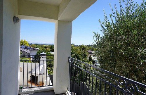 Havelock North Maison | Tuscan Villa with a view.