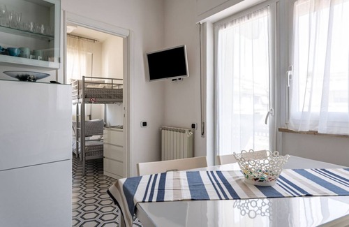 Marina di Carrara Appartement | Tuscany By the Sea! Holiday Apt x4
