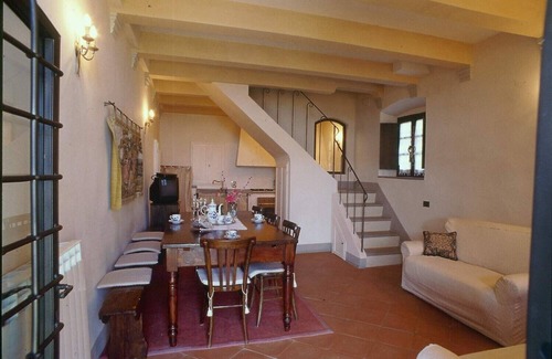 Monteriggioni Villa | Toscane Luxury Spacious Villa Piscine privée Wi-Fi gratuit près de Siena Family Frendly