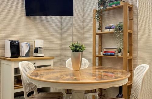 Quartiere XXIV Don Bosco Appartement | Tuscolo METRO A House