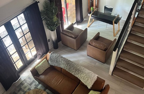 Smyrna Maison | Tuxedo Touch Modern 2BR Townhouse