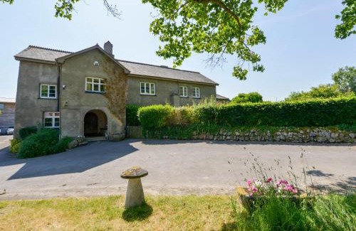 Teigngrace Maison | Twelve Oaks Farmhouse
