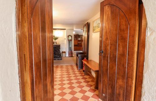 Teigngrace Maison | Twelve Oaks Farmhouse