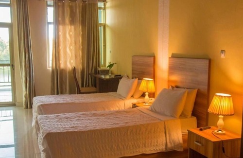 Kibuye Maison | Twin and intimate room with nice balcony - view on the lake