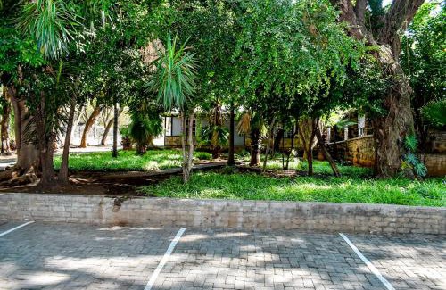 Greater Tubatse Maison | Twin Bed Room
