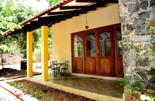 Anuradhapura Chalet De Ski | Twin Blocks Nature Resort