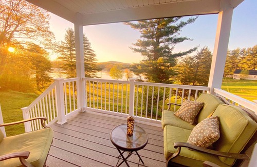 Pine Plains Maison | Twin Island Lake House Hot Tub