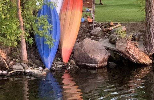 Waterville Maison | Twin Lakes: Tetonka and Sakatah Dock, Kayaks, Lakeside Firepit.