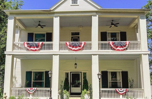 Verona Maison | Twin Oaks- Historical Home