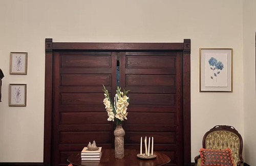 Verona Maison | Twin Oaks- Historical Home