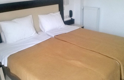 Kamena Vourla Hôtel | TWIN ROOM DANS UN HÔTEL 3Sterne