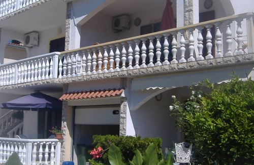 Privlaka Appartement | Appartement de deux chambres prés de la plage Privlaka, Zadar (A-22380-a)