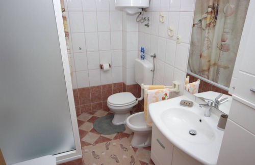 Rabac Appartement | Appartement de deux chambres avec la terrasse et la vue sur le mer Rabac, Labin (A-2330-b)