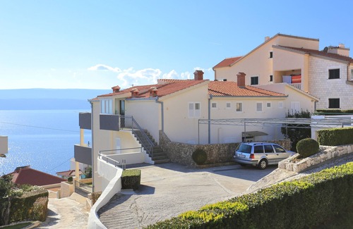 Stanici Appartement | Appartement de deux chambres avec la terrasse et la vue sur le mer Stanici, Omis (A-2763-c)
