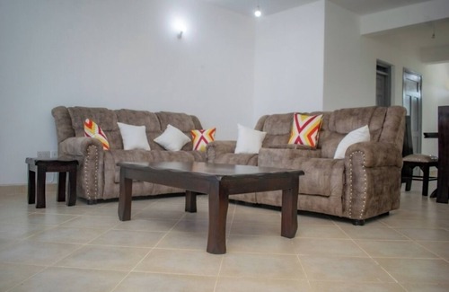 Malindi Appartement | TWO BEDROOM APARTMENTS WITHIN A WALKING DISTANCE TO THE BEACH