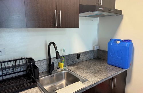 Bangkal Copropriété | Two Bedroom Condo in Makati- Good for 6!