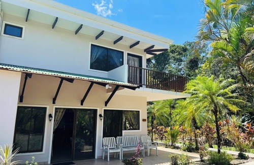 Quepos Copropriété | Two-bedroom condo with privacy. 5 minutes to Quepos