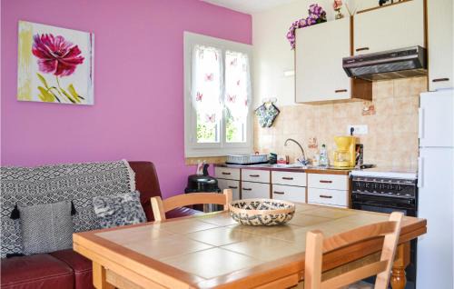 Saint-Bressou Maison | Two-Bedroom Holiday Home In St Bressou