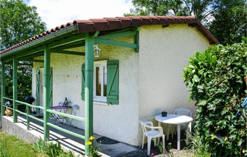 Saint-Bressou Maison | Two-Bedroom Holiday Home In St Bressou