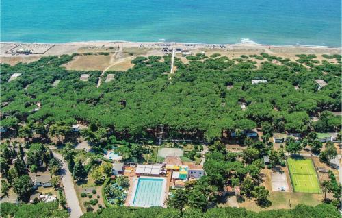 Baia Domizia Maison | Two-Bedroom Holiday Home In Baia Domizia Saurunca