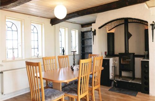 Østermarie Maison | Two-Bedroom Holiday Home In Ostermarie