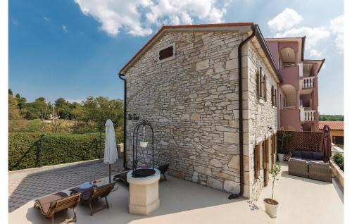 Rebici Maison | Two-Bedroom Holiday Home With A Fireplace In Barban