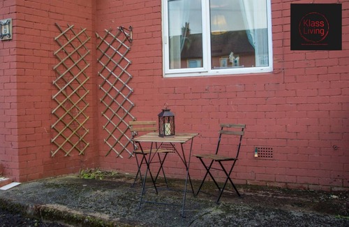 Hamilton Maison | Two Bedroom House by Klass Living Serviced Accommodation Hamilton - Kenmar House With Parking & WiFi