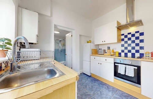 Cathays Maison | Two Bedroom House in Cardiff City