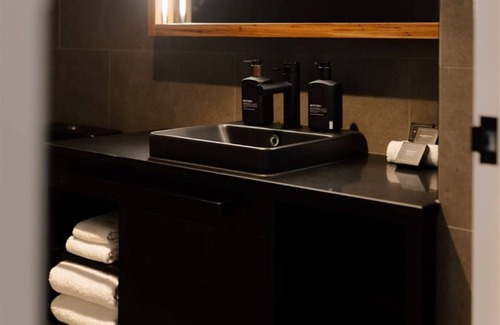Newcastle Hôtel | Two Bedroom Interconnect Deluxe In CBD
