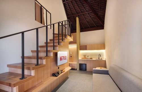 Batu Bolong Station Balnéaire | Two Bedroom Loft River View in Canggu