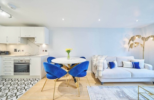 St Luke's Appartement | Two-Bedroom Luxury Flat in Central London