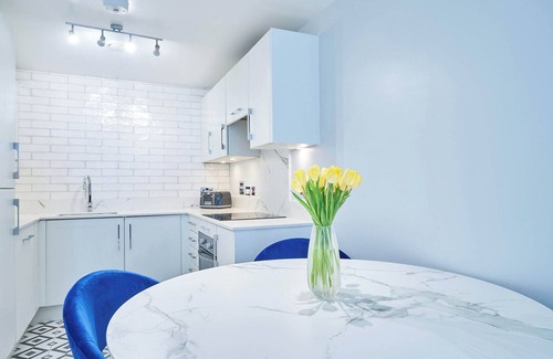 St Luke's Appartement | Two-Bedroom Luxury Flat in Central London